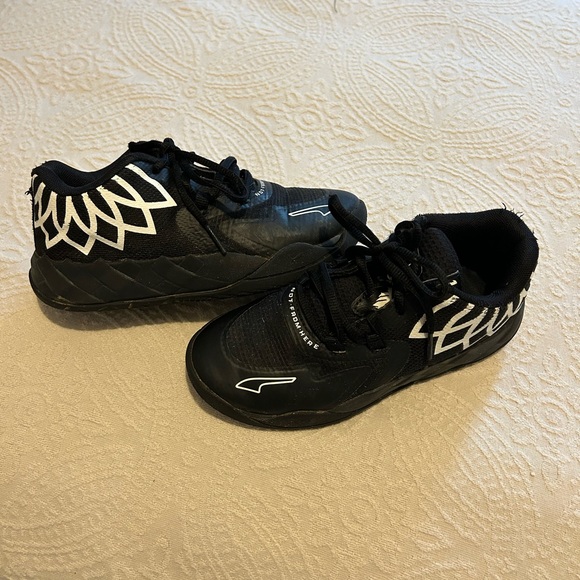 LaMelo Puma Sneakers - Picture 3 of 3